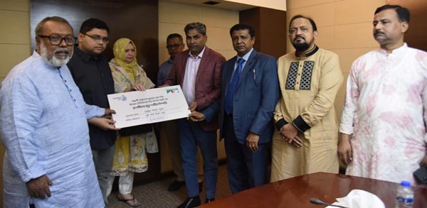 প্রয়াত অভিনেতা শামস সুমনের মৃত্যুদাবি পরিশোধ করলো সন্ধানী লাইফ