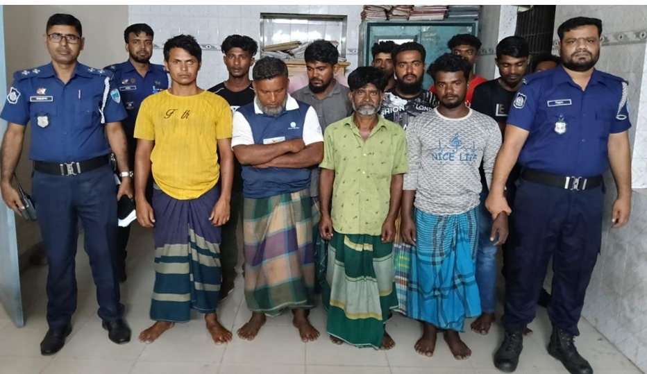 অবৈধ বালু বাণিজ্যে থামেনি চক্র: প্রশাসনের জালে ১১, জব্দ ২ ড্রেজার