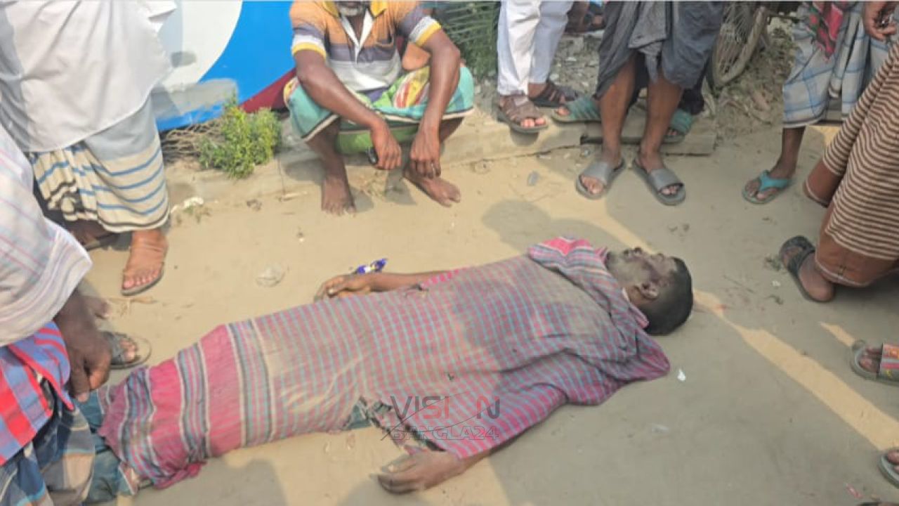 নরসিংদীতে সড়ক দুর্ঘটনায় ভাঙ্গারি ব্যবসায়ী নিহত