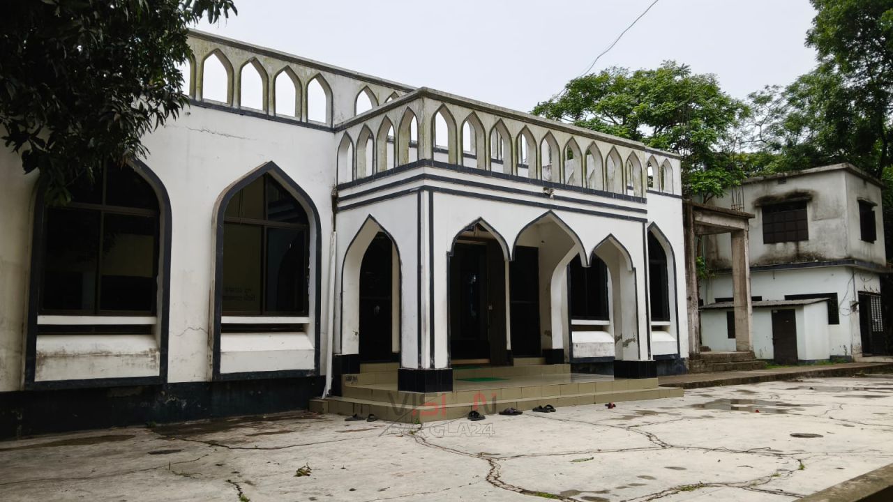 মসজিদের অর্থ আত্মসাতের অভিযোগে সংঘর্ষ, থানায় অভিযোগ