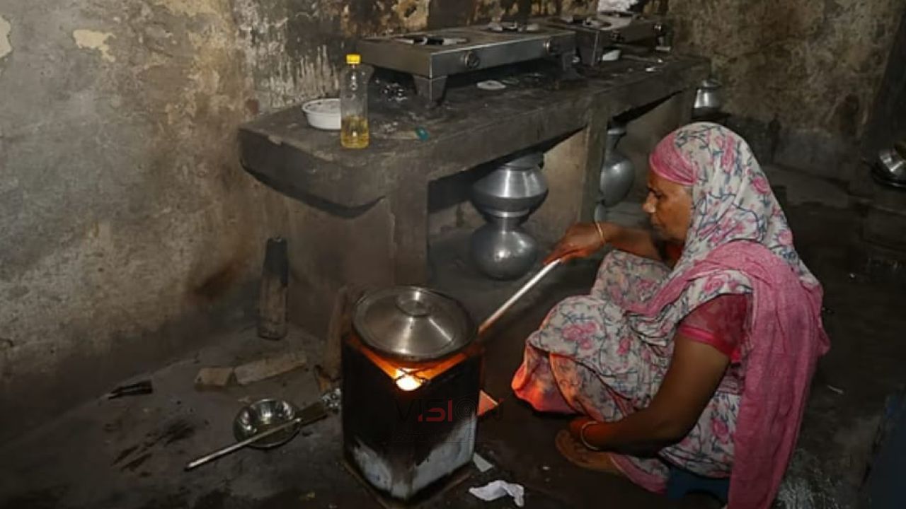 গ্যাস সংকটে থমকে গেছে জনজীবন ও শিল্প উৎপাদন