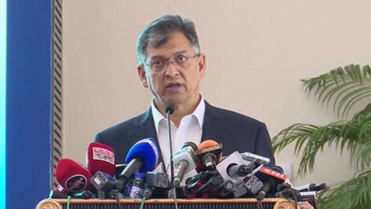 ফ্যাসিবাদীদের সঙ্গে যোগাযোগ রাখলে রাষ্ট্রদ্রোহ মামলা