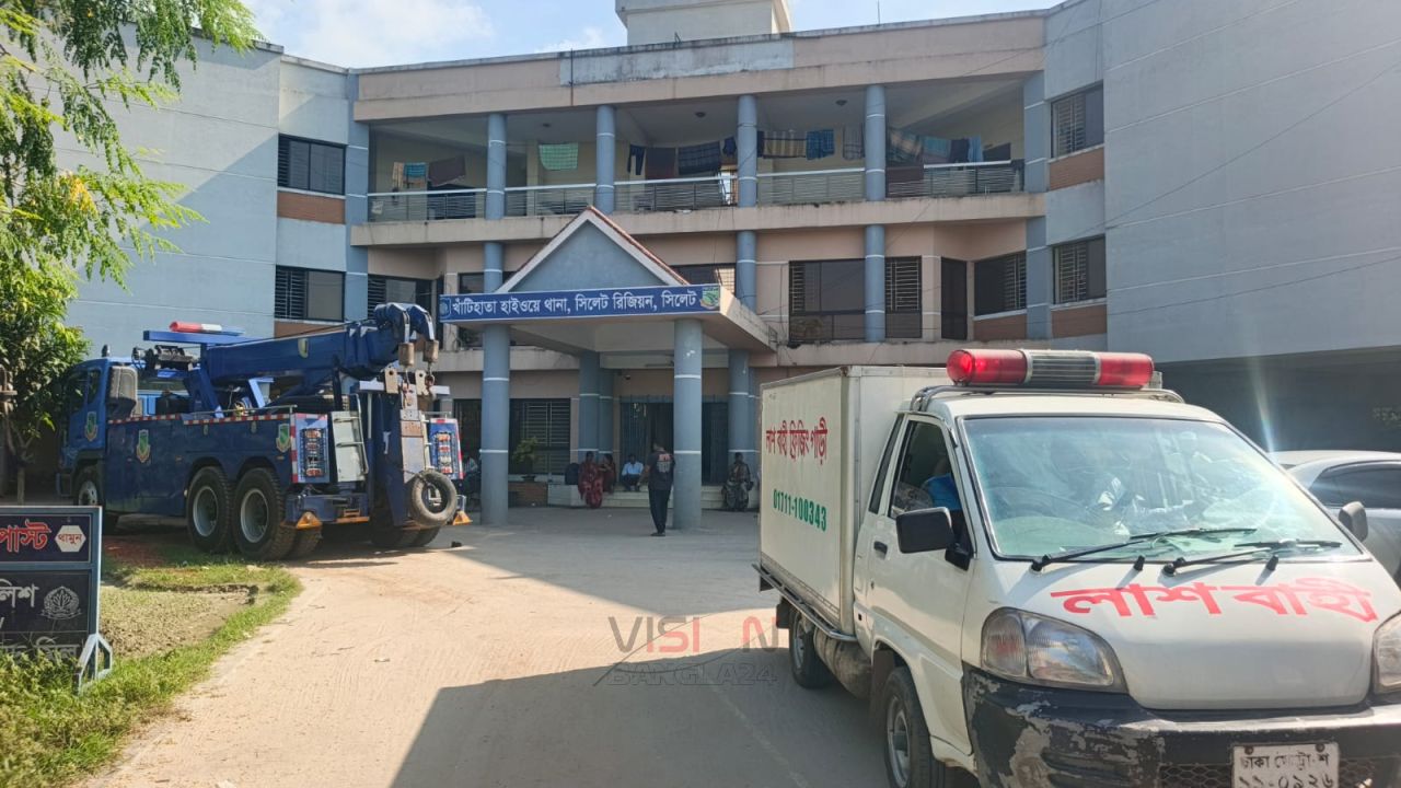 সরাইলে ট্রাকের ধাক্কায় ২ মোটরসাইকেল আরোহী নিহত