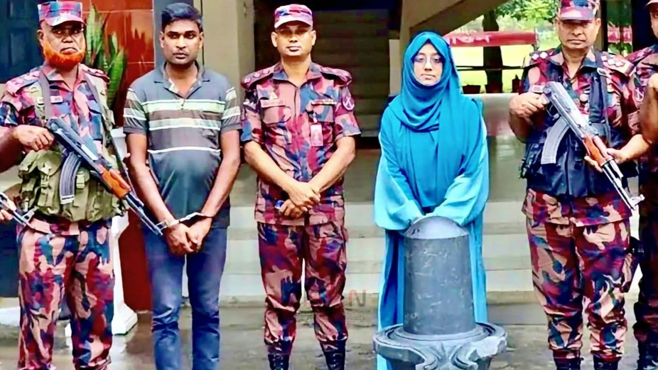 <span class='techtaranga_subtitle'>শিবলিঙ্গটির আনুমানিক বাজারমূল্য ২ কোটি ৪৫ লাখ টাকা / </span>নওগাঁয় কষ্টিপাথরের শিবলিঙ্গ উদ্ধার: আটক ১