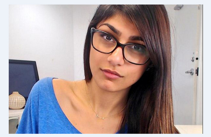 মিয়া খলিফার দুঃসাহসিক ছবি ভাইরাল!