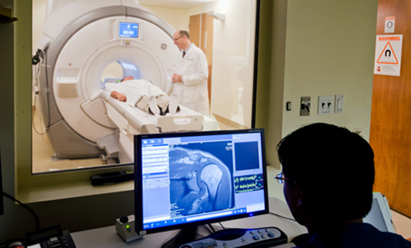 এমআরআই মেশিনে করুণ মৃত্যু