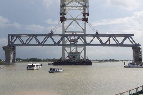 প্রক্রিয়া শুরু হয়েছে পদ্মা সেতুতে দ্বিতীয় স্প্যান বসানোর