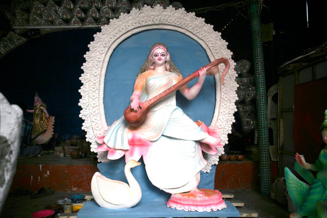 বিদ্যার দেবী শ্রী শ্রী সরস্বতী পূজা আজ