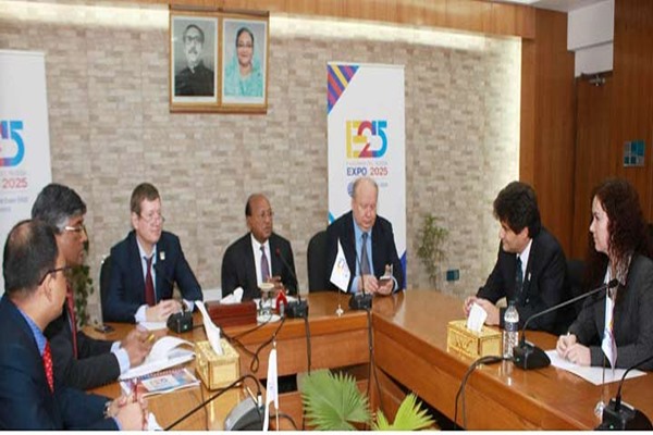 রাশিয়ার বাজারে পোশাকের সুবিধা চান বাণিজ্যমন্ত্রী