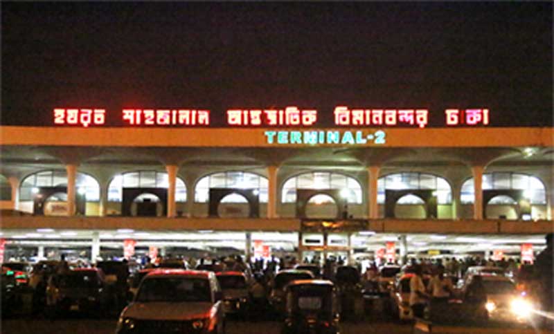 বিমানবন্দরে সৌদি রিয়ালসহ যাত্রী আটক