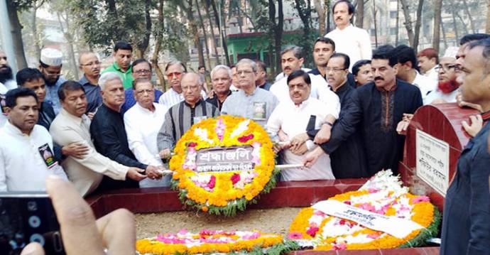 ভাষা শহীদদের সমাধিতে শ্রদ্ধা জানালো বিএনপি