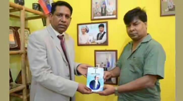 পুতিনের আত্মজীবনী প্রকাশের দায়িত্ব পেলেন আগৈলঝাড়ার সন্তান ড. অশোক গুপ্ত