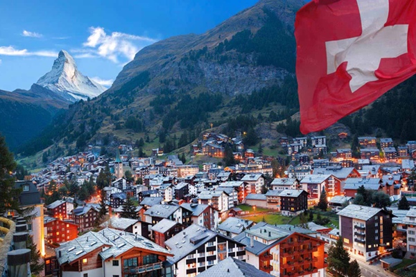 সুইজার‌ল্যান্ডে ব্যাংকের সামনে দুর্বৃত্তের গুলিতে নিহত ২