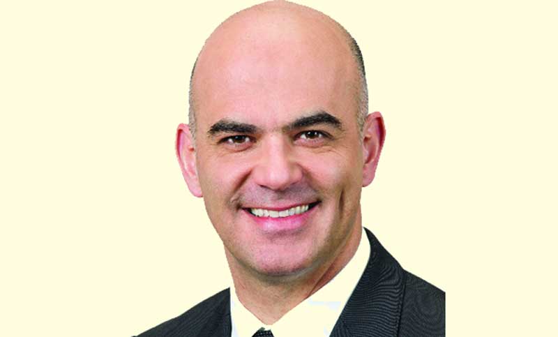 জাতীয় স্মৃতিসৌধে সুইস প্রেসিডেন্টের শ্রদ্ধা নিবেদন