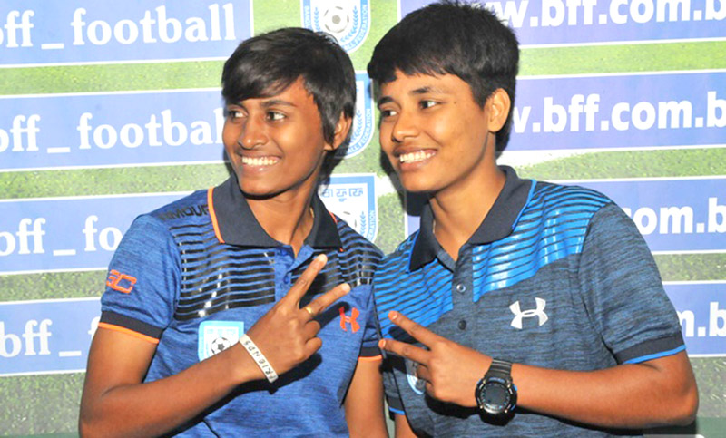 ভারতের ঘরোয়া ফুটবল লিগে খেলতে যাচ্ছেন কৃষ্ণা-সাবিনা