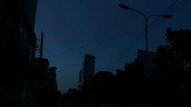 আজ রাতে সারাদেশ এক মিনিট অন্ধকারে থাকবে