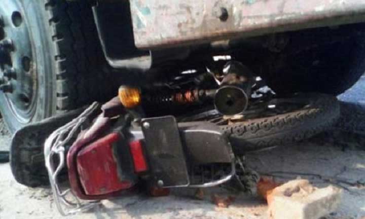 সিরাজগঞ্জে ট্রাকের ধাক্কায় বাইক আরোহী দুই নারী নিহত