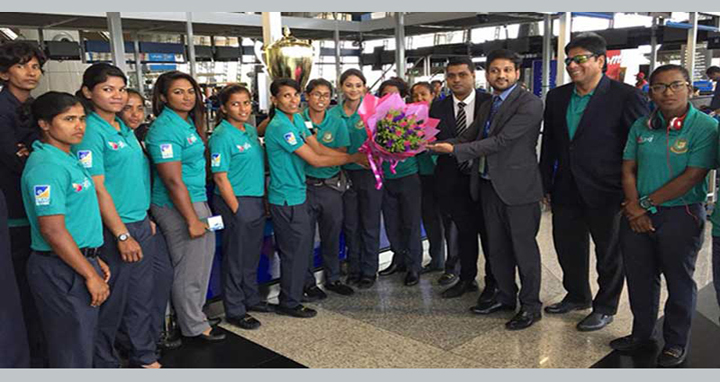 নারী ক্রিকেট দলকে ২ কোটি টাকা পুরস্কারের ঘোষণা বিসিবির