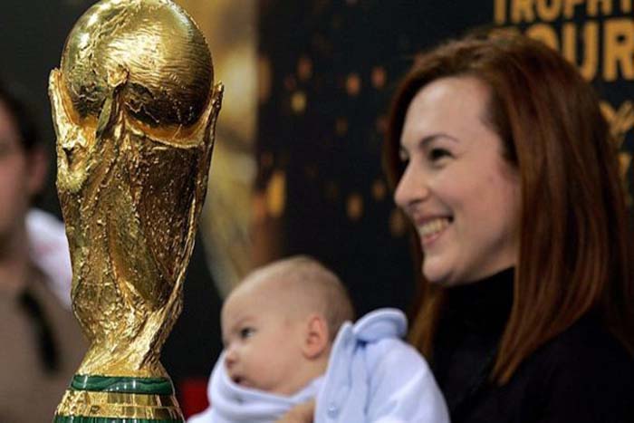 ফুটবল বিশ্বকাপ রাশিয়ার জন্মহার বাড়াবে