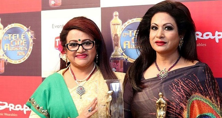 কলকাতায় সম্মাননা পেলেন বাংলাদেশের দুই অভিনেত্রী ববিতা-চম্পা