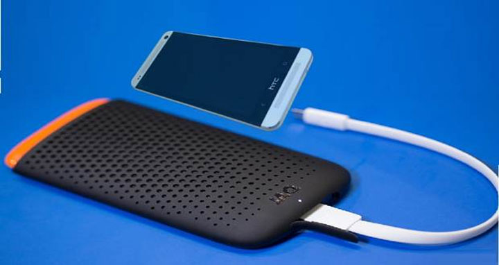 এবার পানি দিয়ে চার্জ হবে স্মার্টফোন!