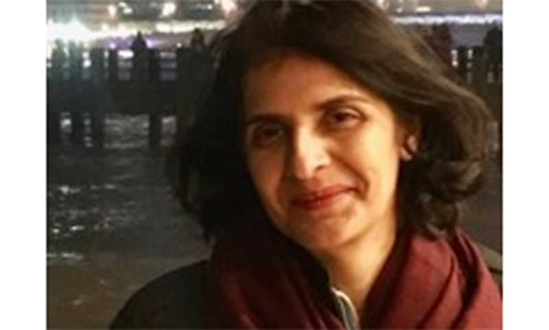 ছাড়া পেলেন পাকিস্তানি নারী সাংবাদিক গুল বুখারি