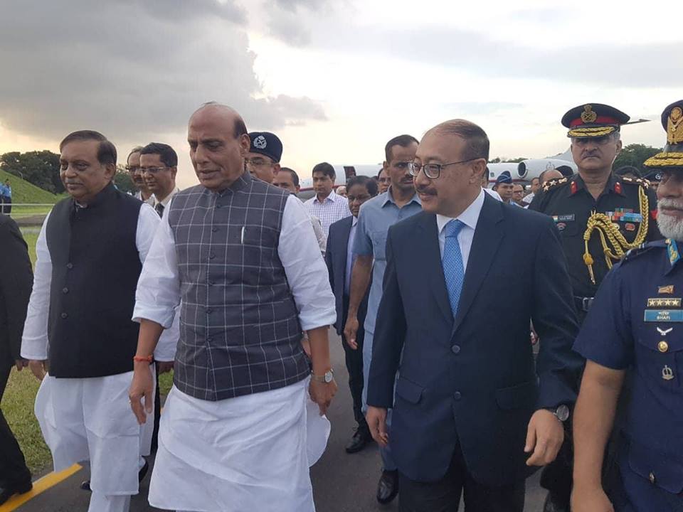 ঢাকায় পৌঁছেছেন ভারতের স্বরাষ্ট্রমন্ত্রী রাজনাথ সিং