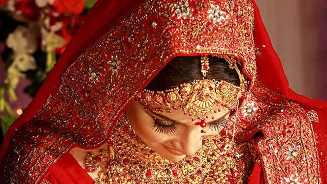 যে গ্রামে স্ত্রী ভাড়া করেন পুরুষরা!