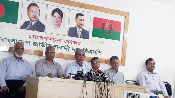 ভোটকেন্দ্রে ইভিএম নয় সিসিটিভি ক্যামেরা চান ফখরুল