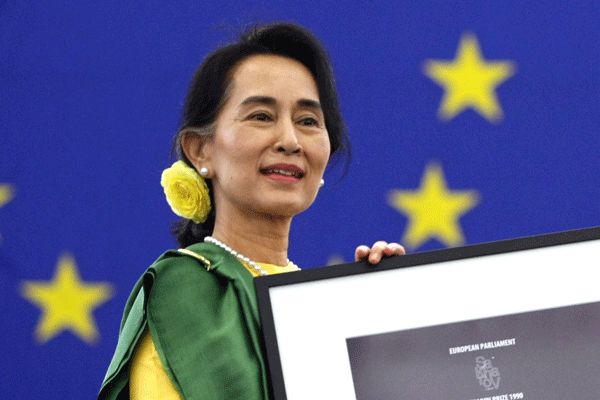 সু চি’র পুরস্কার কেড়ে নেওয়া হবে না: নোবেল কমিটি