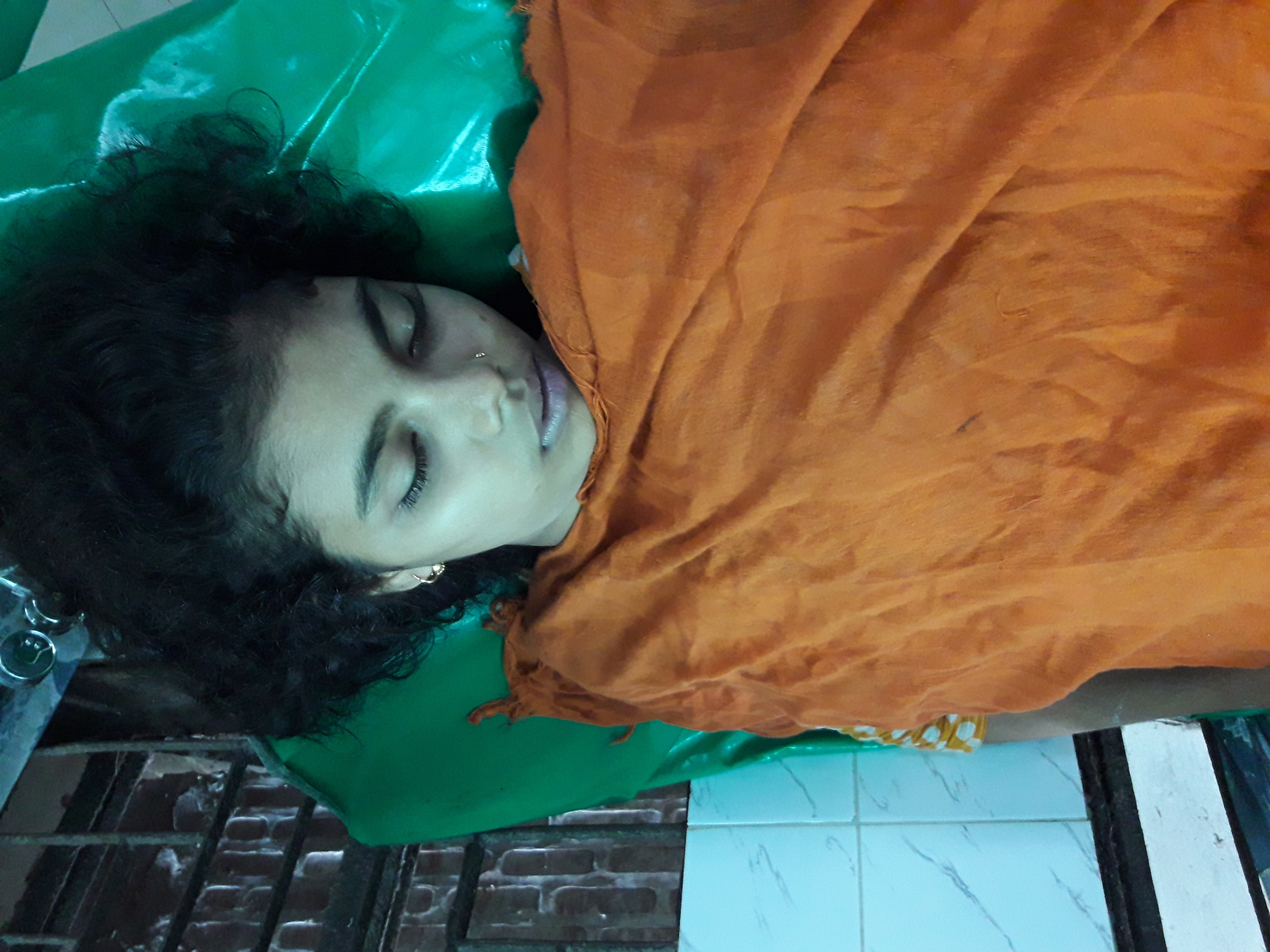 মংলায় গলায় ফাসঁ লাগিয়ে নববধুর আত্মহত্যা