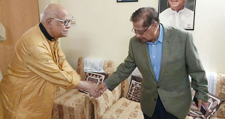 সিলেটে বিএনপি প্রার্থীকে মিষ্টিমুখ করালেন অর্থমন্ত্রী