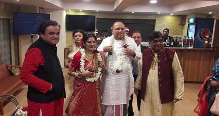 বিয়ে করলেন দোলন রায় ও দীপঙ্কর দে