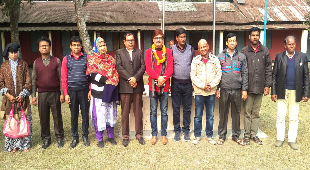 ঠাকুরগাঁওয়ে স্কুল ব্যবস্থাপনা কমিটির সভাপতি নির্বাচন অনুষ্ঠিত