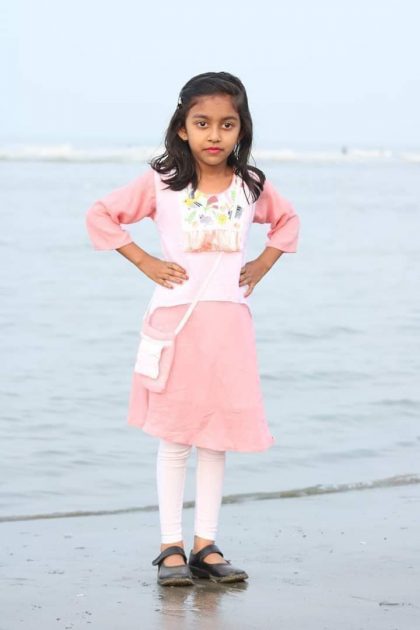 পিকনিকে কুমিল্লা গিয়ে লাশ হয়ে ফিরলো ২য় শ্রেনীর ছাত্রী সামিয়া