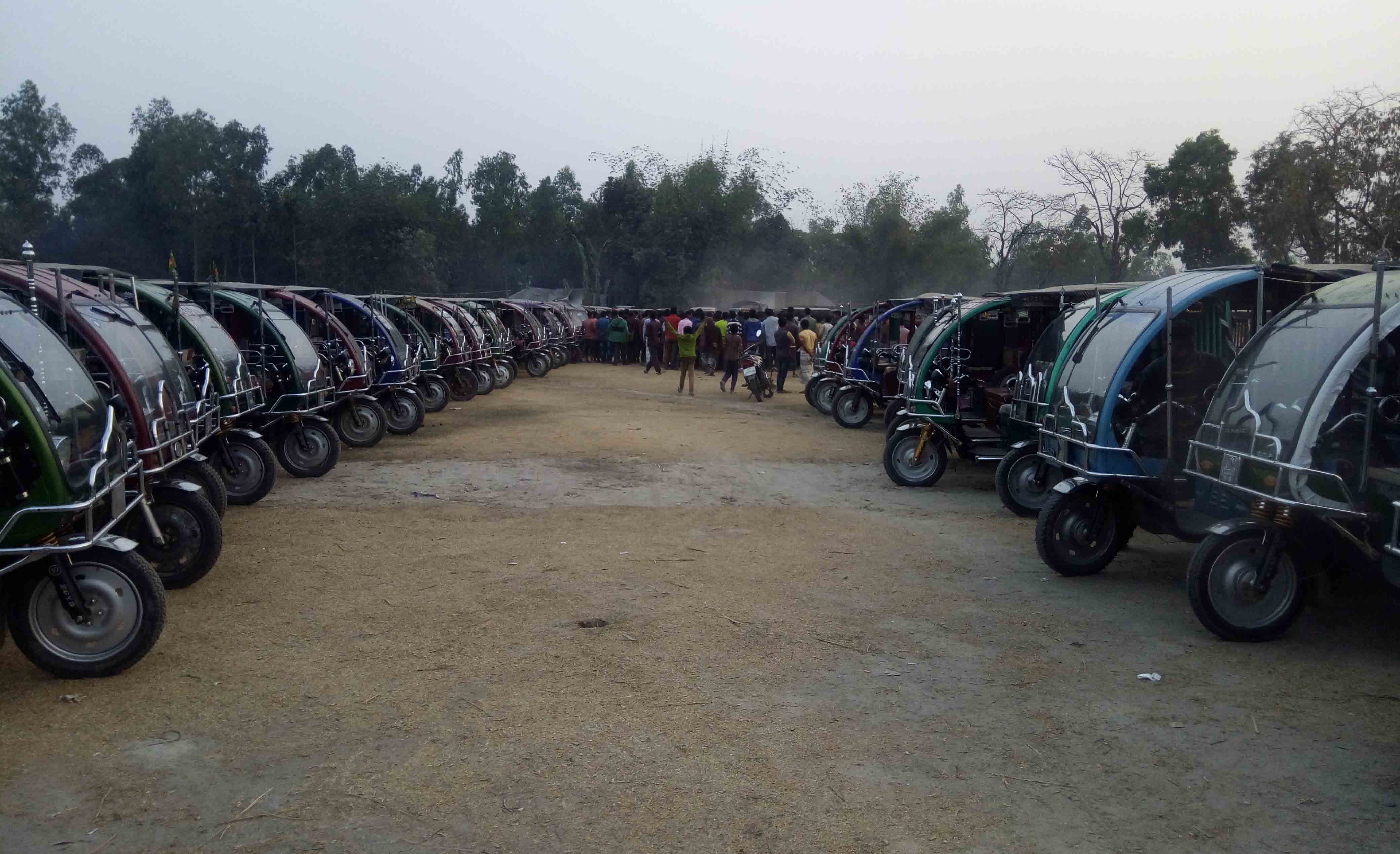 ডিমলায় অটোচালকবৃন্দের কর্মবিরতী