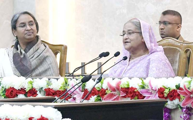 স্কুলে বিজ্ঞান-মানবিকের বিভাজন না থাকাই ভালো : প্রধানমন্ত্রী