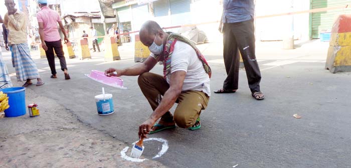 লক্ষ্মীপুরে সুরক্ষা রেখা দিলেন সদর উপজেলার জনপ্রিয় চেয়ারম্যান সালাউদ্দিন টিপু মহোদয়