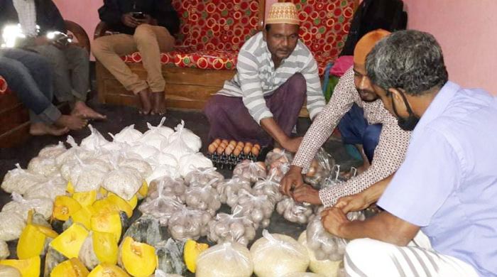 গরিব ও অসহায় গৃহবন্দী মানুষদের সহায়তা অব্যাহত রেখেছেন- আবুল কাশেম শাহ