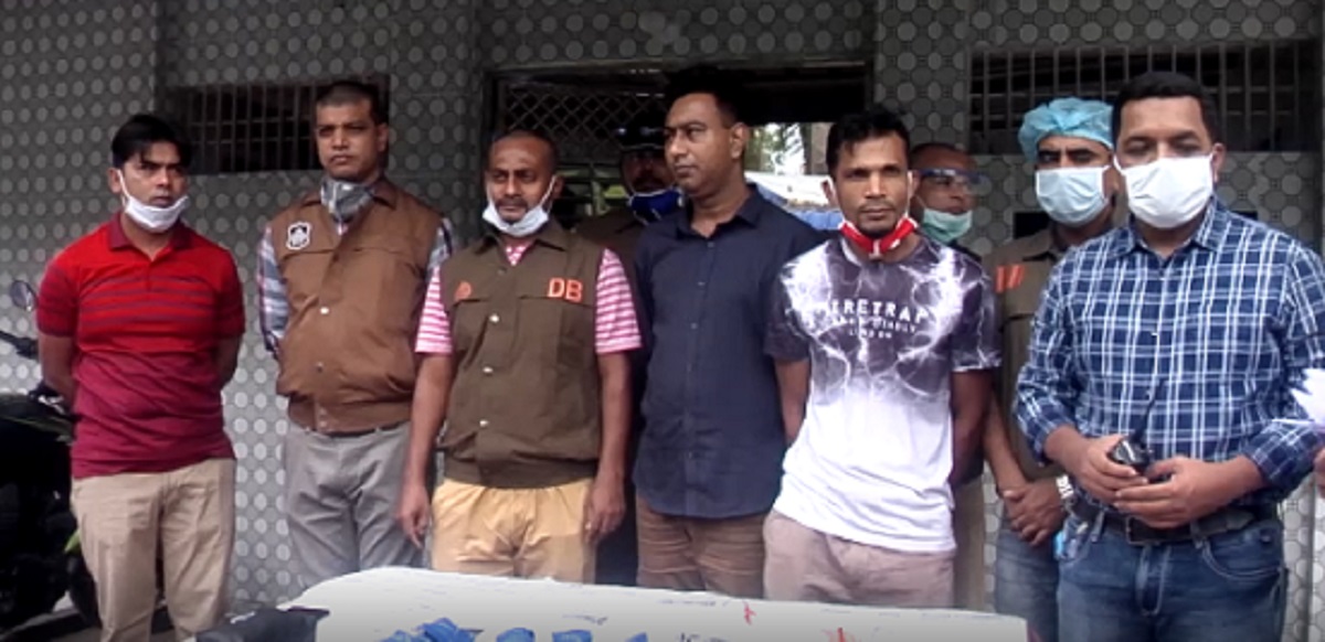 কুমিল্লায় ১৭ হাজার পিস ইয়াবাসহ ডাক্তার আটক