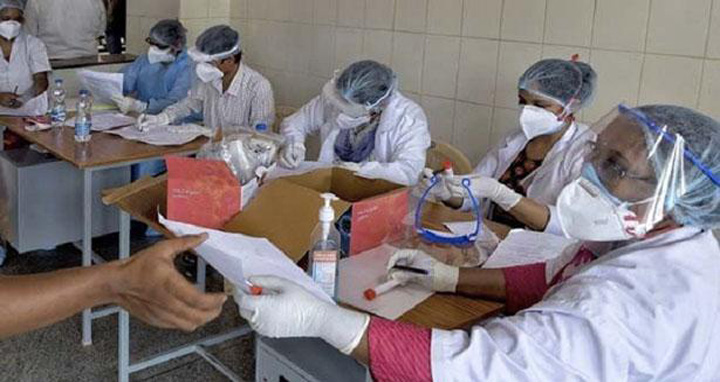 হাসপাতালে ভর্তি ৯০ ভাগ করোনা রোগীই গ্রামের