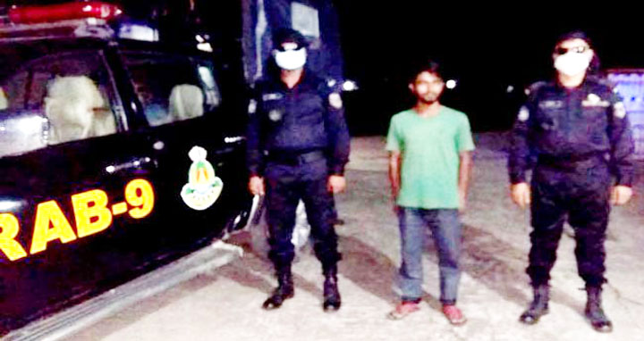 সুনামগঞ্জে ফেইসবুকে প্রধানমন্ত্রীকে নিয়ে কুরুচিপূর্ণ মন্তব্য করায় যুবক আটক