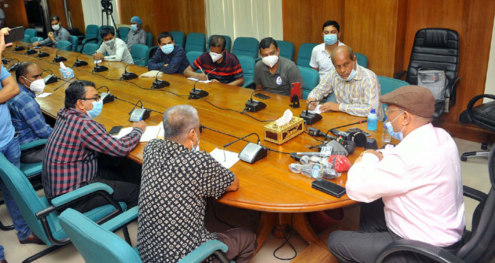 স্বাস্থ্যখাতে অনিয়ম রোধে হাসপাতালগুলোতে অভিযান : তথ্যমন্ত্রী