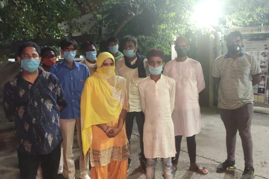 করোনা: হিন্দু গেলেন কবরে, মুসলিমের শেষকৃত্য শ্মশানে