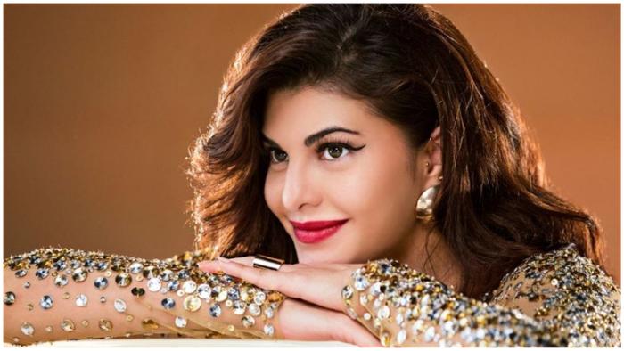 দুটি গ্রাম দত্তক নিলেন জ্যাকলিন