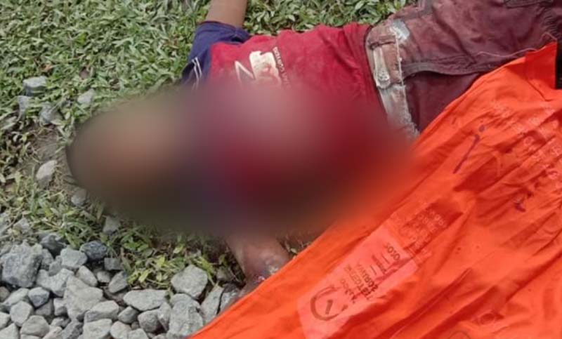 গফরগাঁওয়ে ট্রেনের ছাদ থেকে পড়ে পথশিশুর মৃত্যু