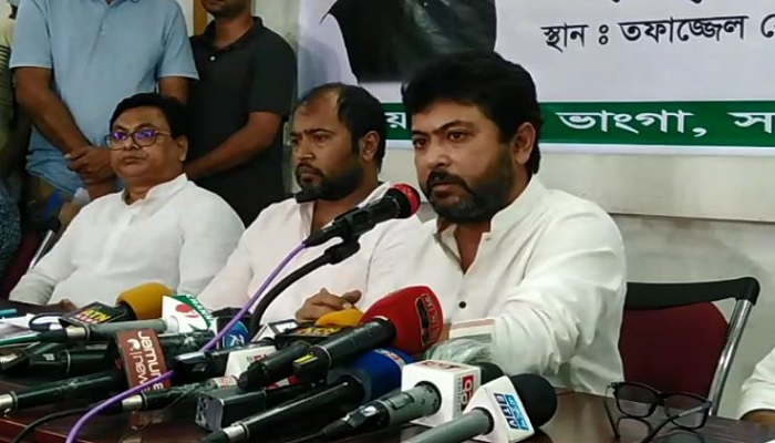 লিক্সনের ফোন কলের কথা অস্বীকার