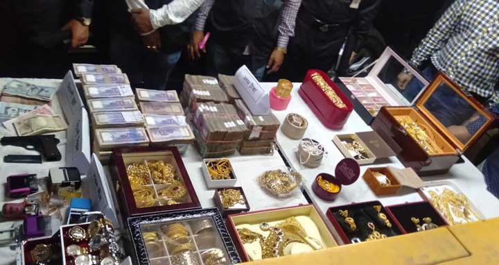 গোল্ডেন মনিরের বাসা থেকে ৮ কেজি সোনা ও কোটি টাকা জব্দ!