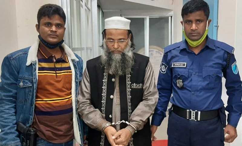 সাভারে ছাত্রীকে ধর্ষণ মামলায় মাদ্রাসার অধ্যক্ষ গ্রেপ্তার