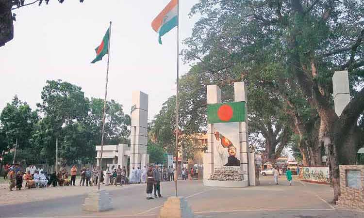 বেনাপোল স্থল বন্দর দিয়ে আমদানি-রপ্তানি বন্ধ